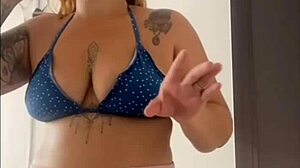 dei muito a buceta a noite e acordei desse jeito