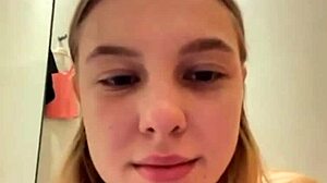 Amateur BBW's first public masturbation close-up