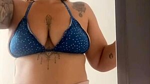 dei muito a buceta a noite e acordei desse jeito