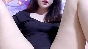 Oh Wow, Amateur Squirt During Intense Masturbation Session!