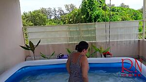 Breeath pause underwater domination rough sex nudist regina noir swimming sucks and fucks in the swimming pool c3