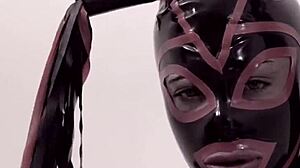 ebony shemale in latex blows big cock