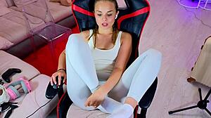 Suggestive cuckold instructions with pussy teasing