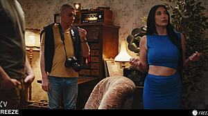 Huge Tits Babe Gets Cum in Mouth