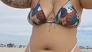 Beach Flashing To Attract Married Men For Fucking