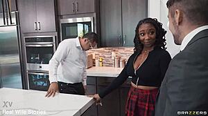 Quincy roee sneaks intense fucking during house hunt