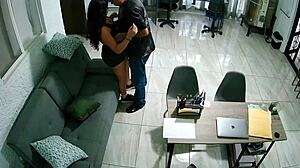 Me cogio mi maestro de cuando estaba en la escuela y ya esta viejo camara 2