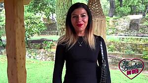 gwen belle femme sen prend plein la chatte