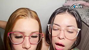 Mucamas colombianas follan al cliente del hotel con big tits y domination