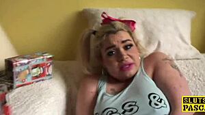 british plumper spreads for santa during christmas squirting