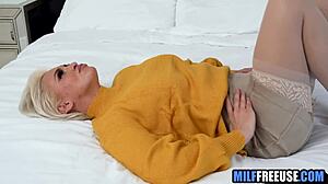 milf wife lets strangers freeuse her pusssy n mouth