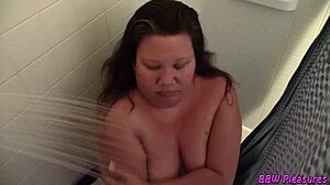 i'm so naughty bbw housewife getting all naked and horny