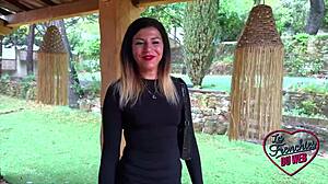 gwen belle femme sen prend plein la chatte