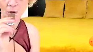 White girl loves sloppy deepthroat milkybabes 😘