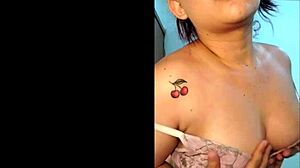 i love showing off my curvy body naked