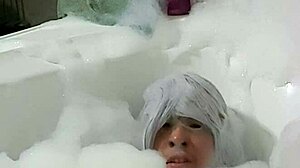 Cyno Enjoys Solo Bubble Bath Fun in Cosplay