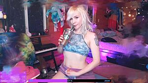 Blonde Camgirl Plays with Her Titties and Ass