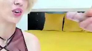 White girl loves sloppy deepthroat milkybabes 😘