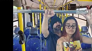 Estudante Encoxada Por Estranho No Onibus Em Publico