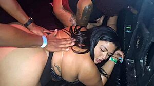 come minha irmã na casa de swing enchi a buceta dela de leite enquanto ela chupava pau de desconhecidos