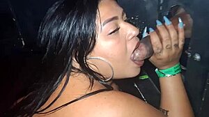 come minha irmã na casa de swing enchi a buceta dela de leite enquanto ela chupava pau de desconhecidos