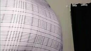 Look at this sexy fat ass dancing in fishnets