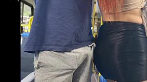 Estudante Encoxada Por Estranho No Onibus Em Publico