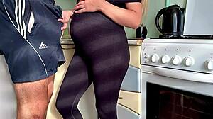 Stepson Unexpectedly Fucked A Pregnant Stepmom