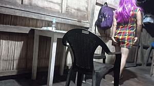 video reciente con madrastra de compañía ella se le insinúa al hijastro el hijastro se excita y hace algo sorprendente porno real casero