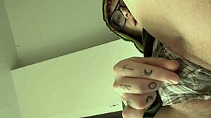 Crossdressing Morning Jerk Off On Pussy