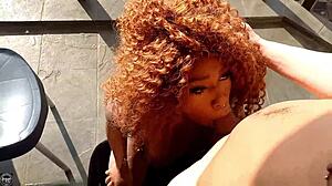 Quase me afoguei pela morena na piscina, ela fez boca e buceta em mim 😏