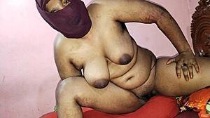 fuck deshi bhabhi and uncle in hot indian sex