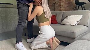 Despues De Dos Copas Mi Cunada Me Entrega Su Cono En El Lobby.