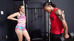 Does this russian housewife really fuck her trainer like that?