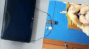 Padrastro dame m�s rico as� FOLLAME en la ventana ponte modo de que te dar� unos sentones hasta que te chorrees y brincare sobre ti hasta molerte los huevos