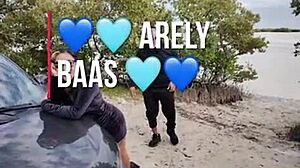 Puta mexicana es cogida entre los manglares para no ser descubierta por la gente