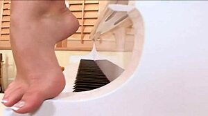 Housewife fuck afternoon with foot fetish sex