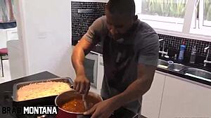 Negro dotado gozou dentro da beldade angel lima com mark butt