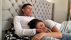 Padrastro Pervertido Me Mete La Polla En Mi Boca Hasta Correrse