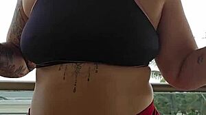 Watch me flash my ass on the balcony! So thrilling and risky.