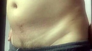 nứng quá, tôi đã thổ lộ cảm xúc với cô ấy trong buổi gặp gỡ đầy căng thẳng