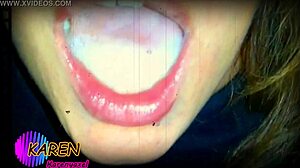 Karen jugando con mas semen en la boca slow motion
