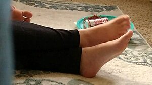 cute feet hidden in candid shots