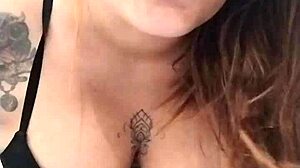 Solo anal masturbation feels more delicious in the ass