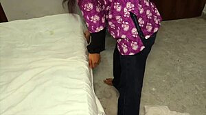 my sweet shy indian girlfriend loses her virginity in bed