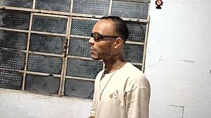 Meu primeiro gang bang com cinco dotados no pelo!!