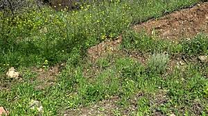 american tourist is saudi arabia is shocked sextoy dealer offers her a second hand dildo to gape her pussy