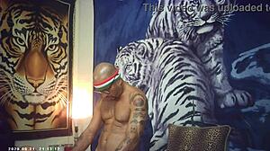 behind the scenes of porn shoot maxxx loadz stroking