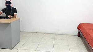 Masturbate Cock After Stepsister Gets Horny!