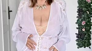 I know what you want, and I'm showing you what my pussy desires in this JOI